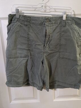 Women's Magellan Outdoors Olive Green Cargo Shorts